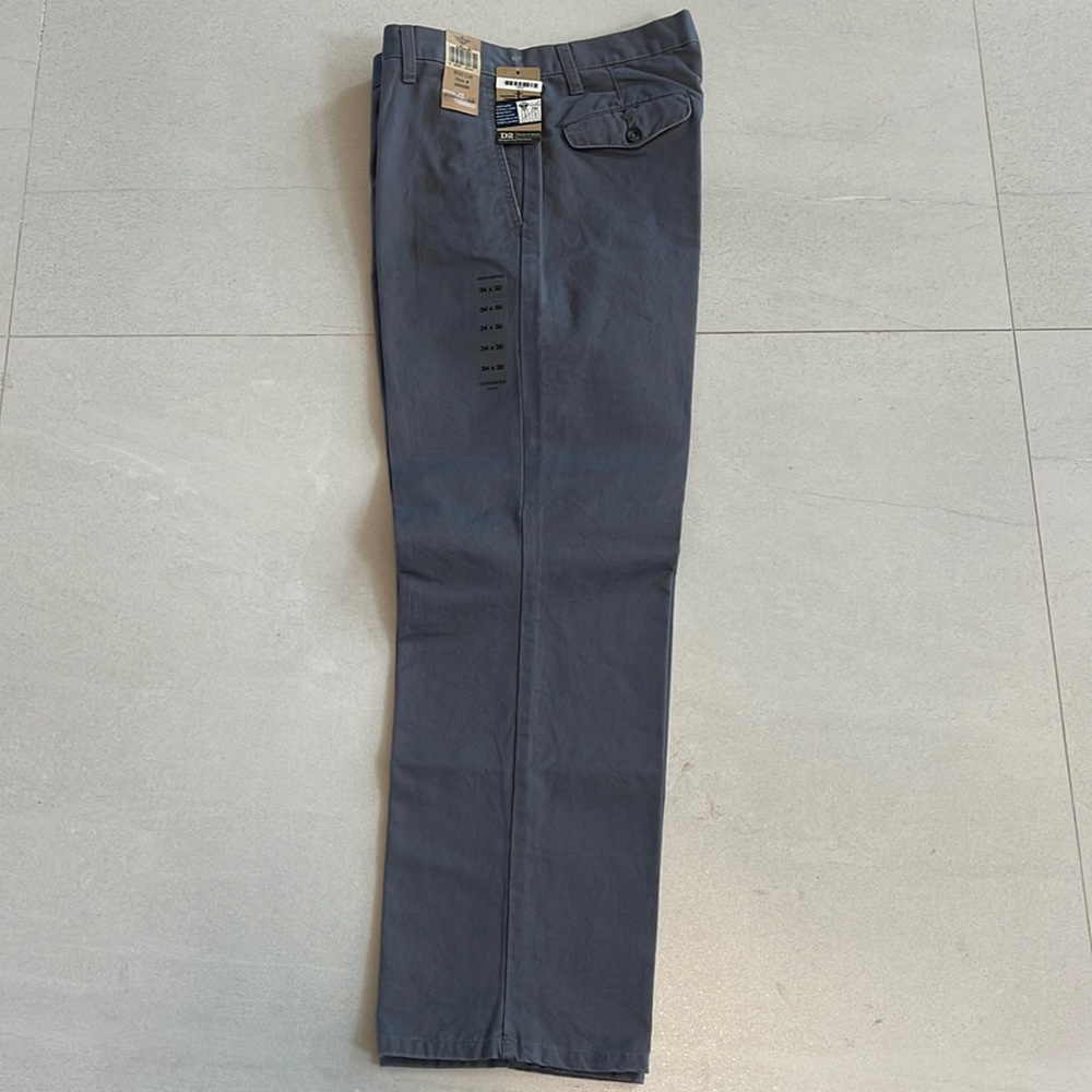 Dockers D2 mens chinos irreg